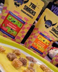 Yak snacks mushroom gummies